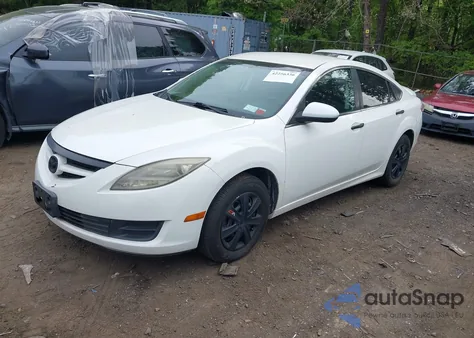 2010 Mazda Mazda6 I Sport z USA, uszkodzony, nr VIN 1YVHZ8BH0A5M40647